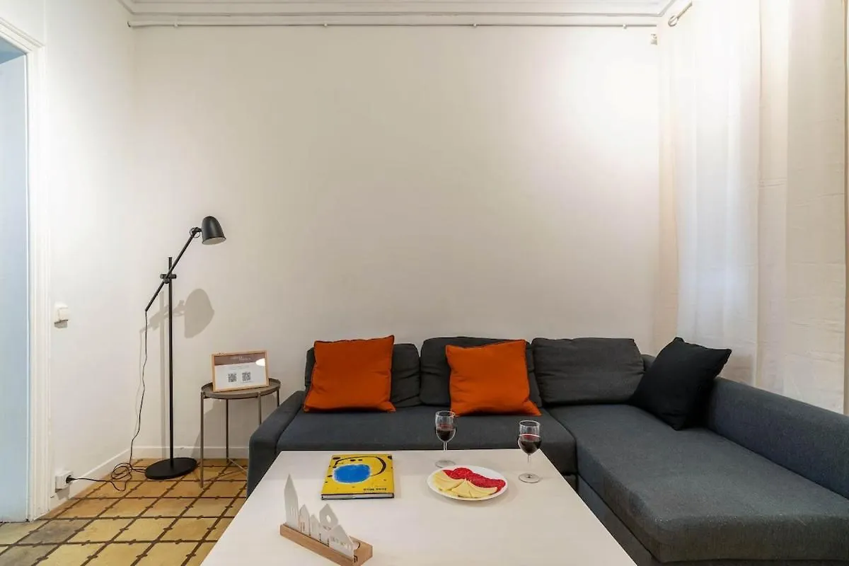 Canela Homes Midterm Monumental Barcelone