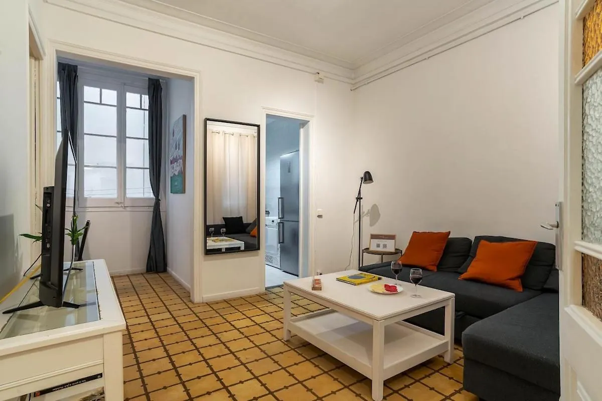Canela Homes Midterm Monumental Barcelone