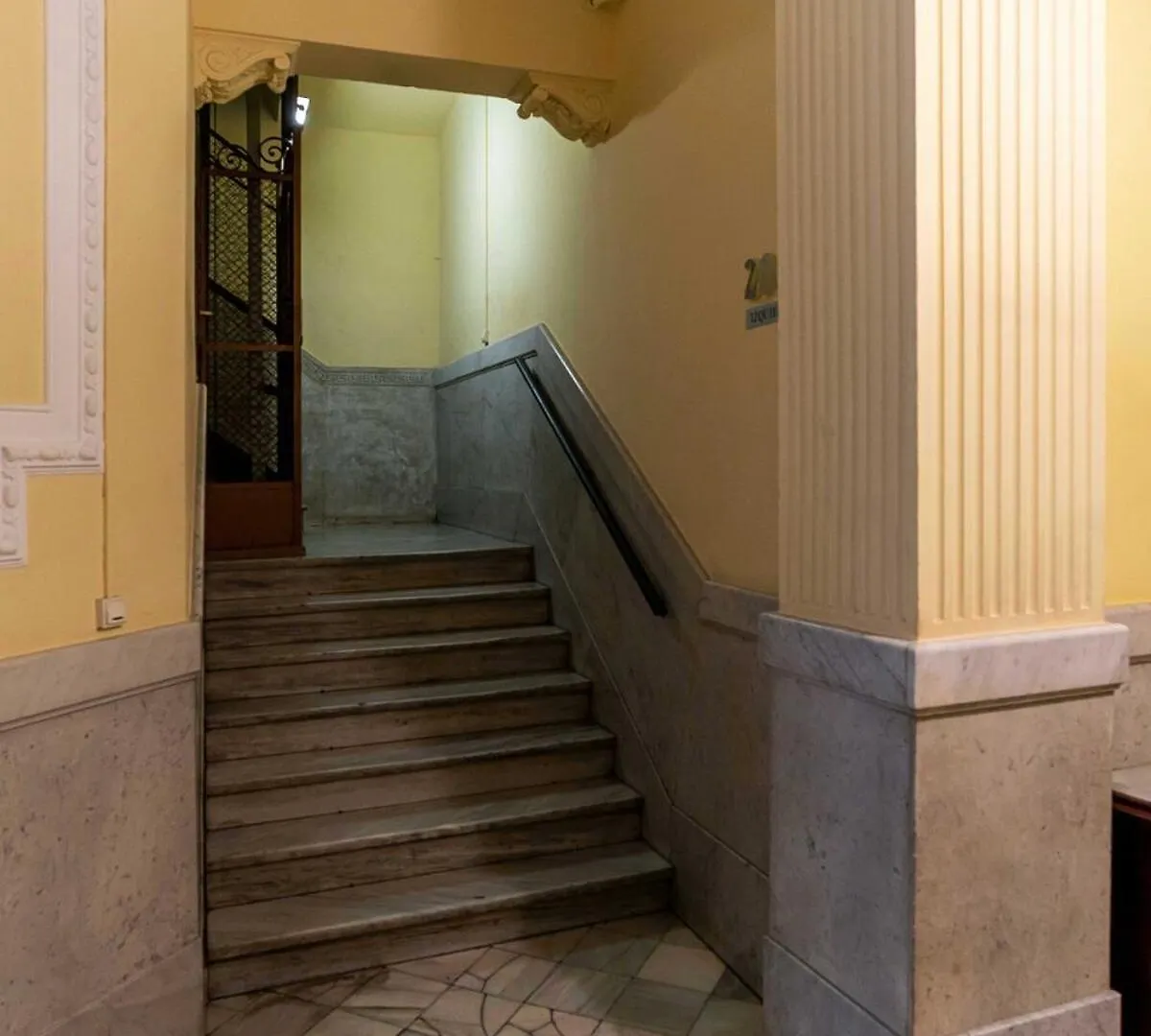 Canela Homes Midterm Monumental Barcelone 0*,