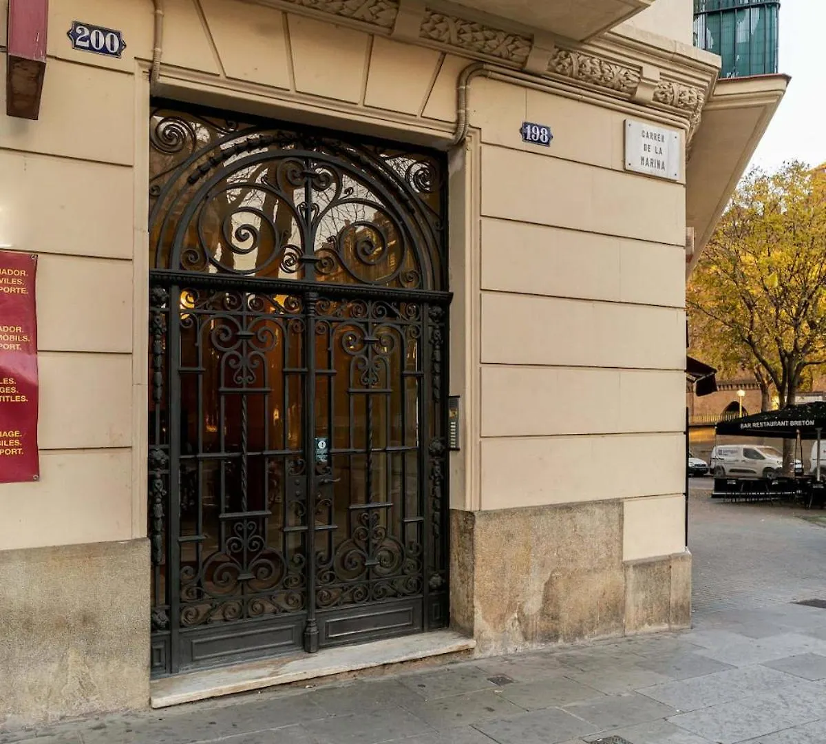 Canela Homes Midterm Monumental Barcelone Espagne